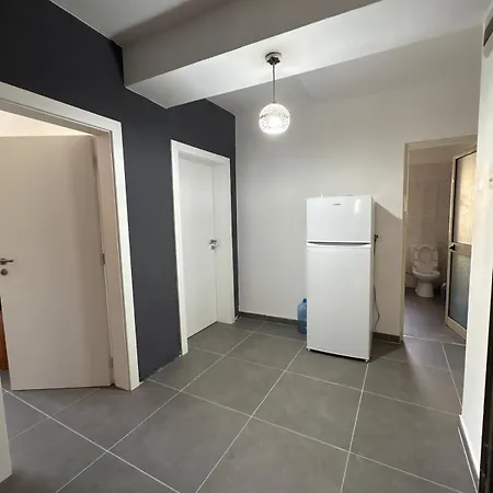 Apartment, Sea Within Walking Distance * Shëngjin