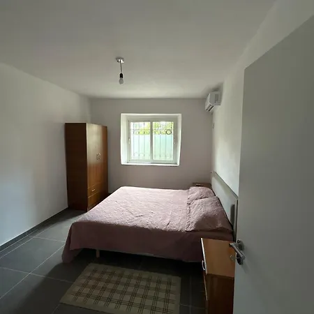 Apartment, Sea Within Walking Distance *